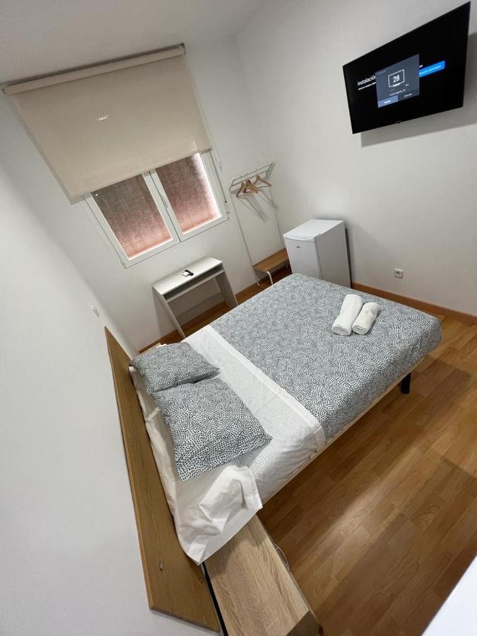 Hospedaje Colonia Vallecas Madrid Exteriör bild